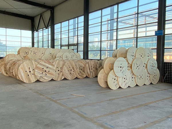 長飛(fei)光纖光(guang)纜